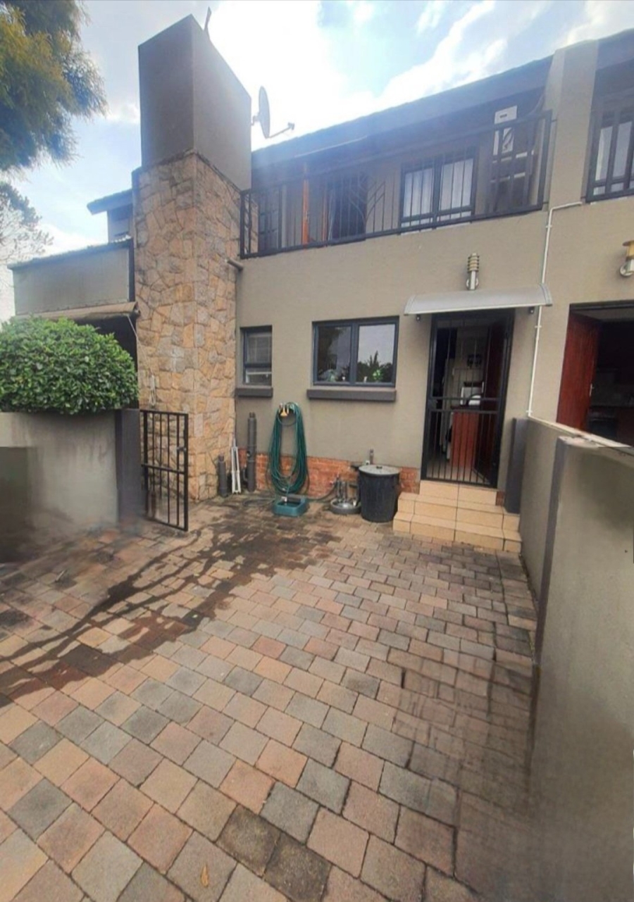 3 Bedroom Property for Sale in Melodie North West